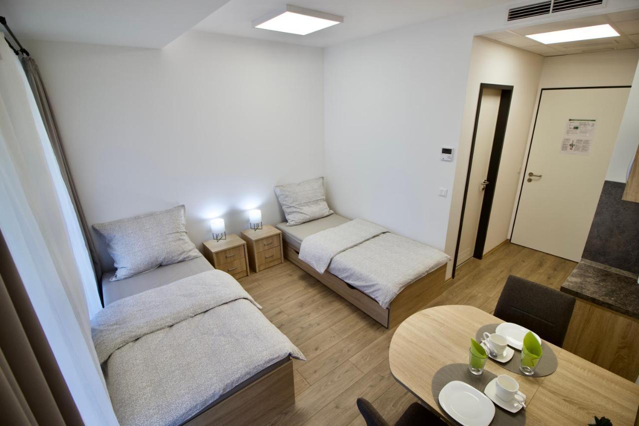 Sport Centrum Apartman ปาปา ภายนอก รูปภาพ